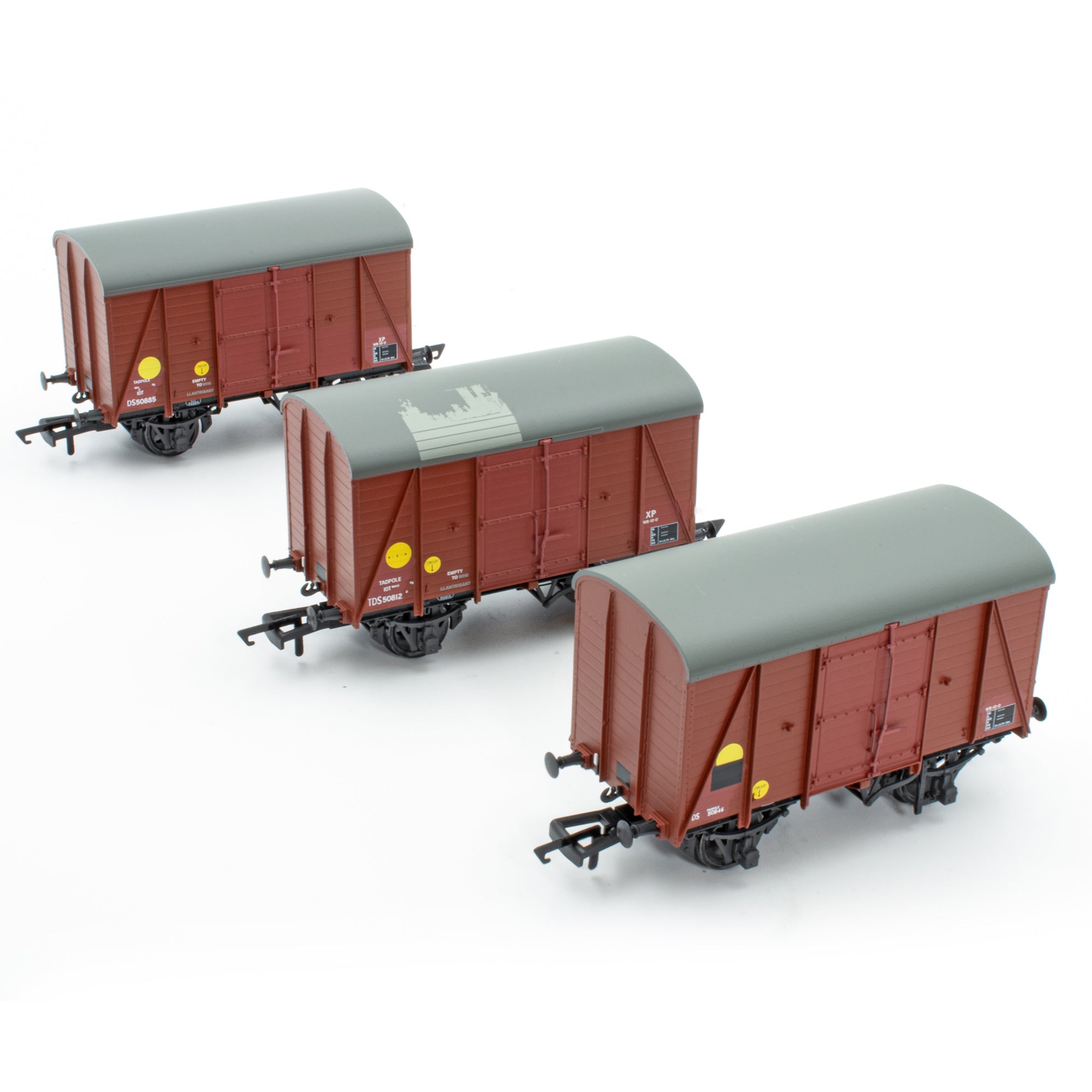 SR Tadpole ex-D1479 Van - British Railways - Triple Pack – Accurascale