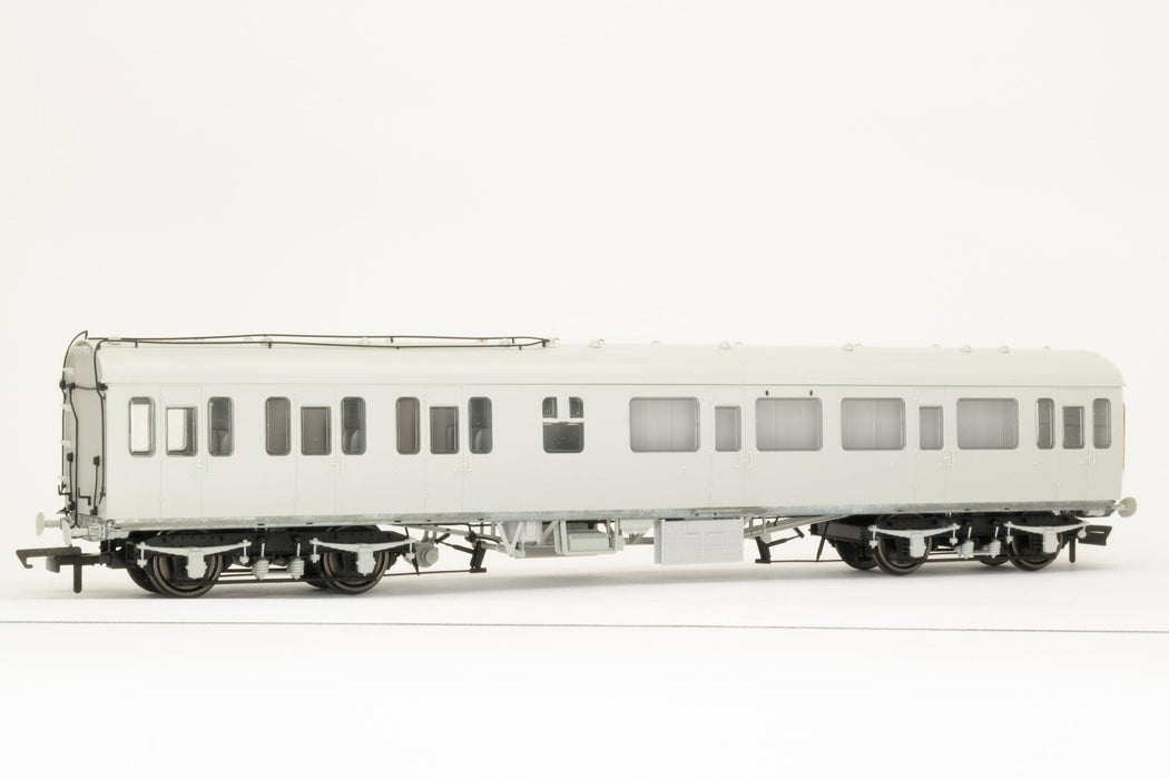 BR Mk1 57' Non-Gangway Coach - CL - BR Rail Blue: E43043
