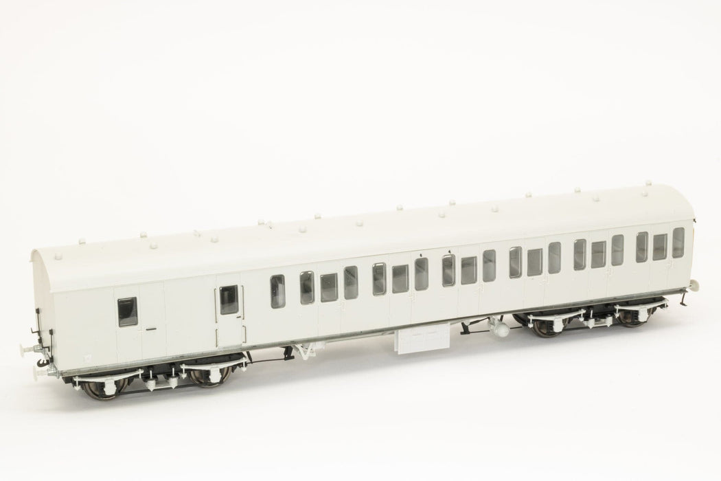 BR Mk1 57' Non-Gangway Coach - BS - Lined Maroon  (Low position) M43235